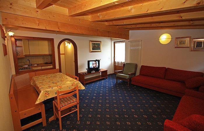 Cesa Roseda Appartement Canazei Kamer foto